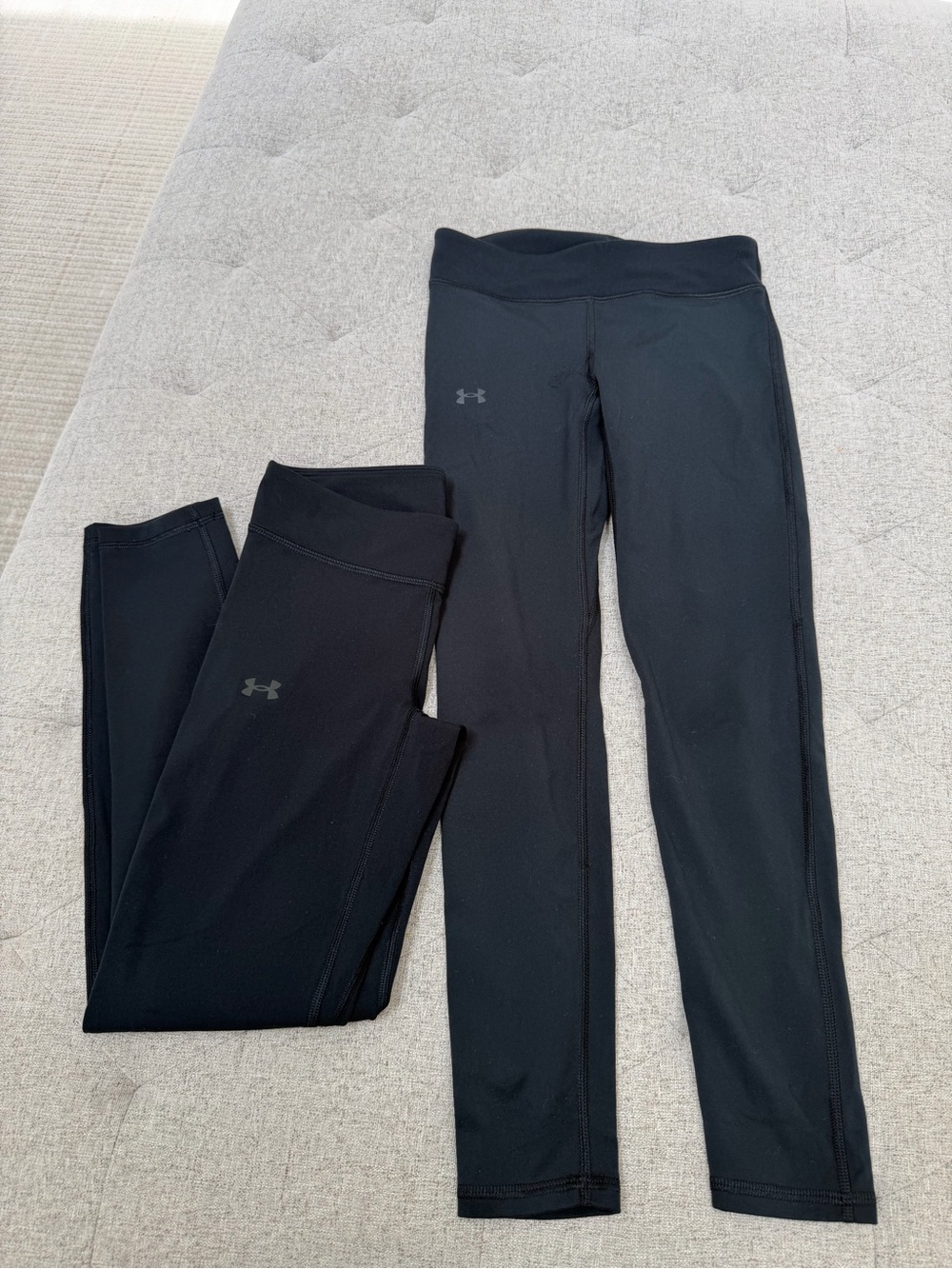 EUC LOT OF 2 UNDER ARMOUR GIRLS UA MOTION LEGGINGS BLACK TIGHTS SIZE MEDIUM